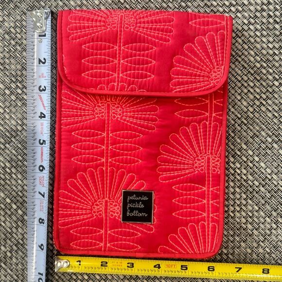 PETUNIA PICKLE BOTTOM Stowaway Sleeve Mini Tablet Case Notting Hill Stop Rose - Picture 5 of 5